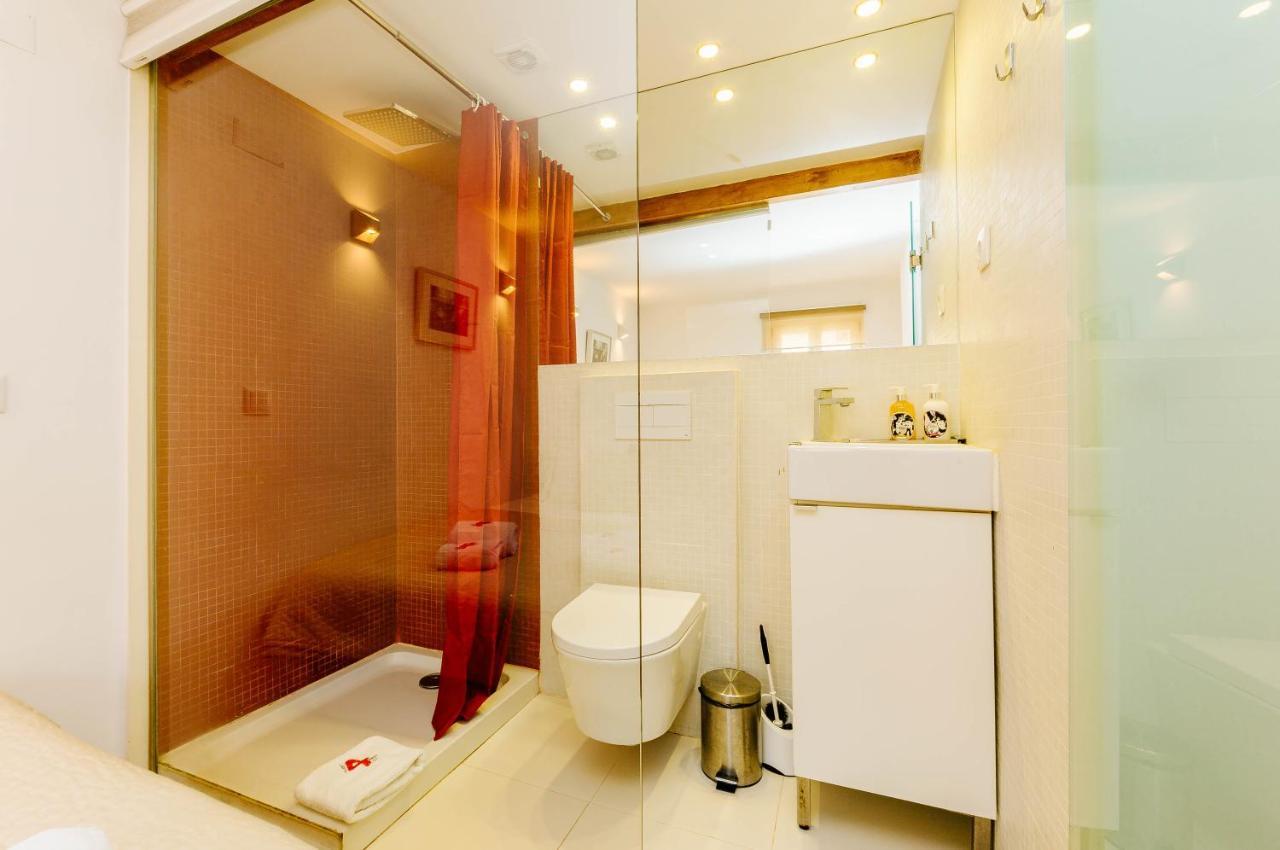 Rent4Rest Bairro Alto Charming 1Bd Apartment Lisboa Exteriör bild