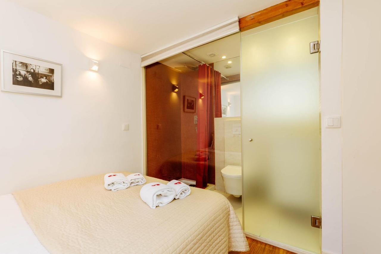 Rent4Rest Bairro Alto Charming 1Bd Apartment Lisboa Exteriör bild